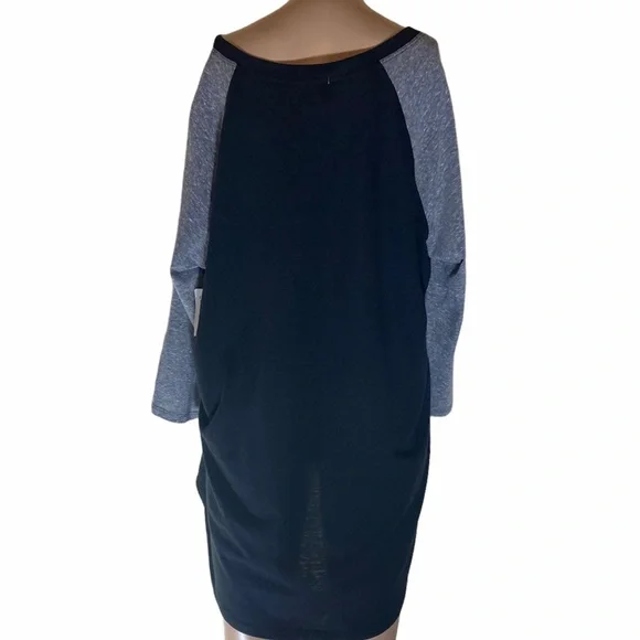 Torrid Black and Gray Long Sleeve Tee with Sugar Skull Design - Picture 6 of 7